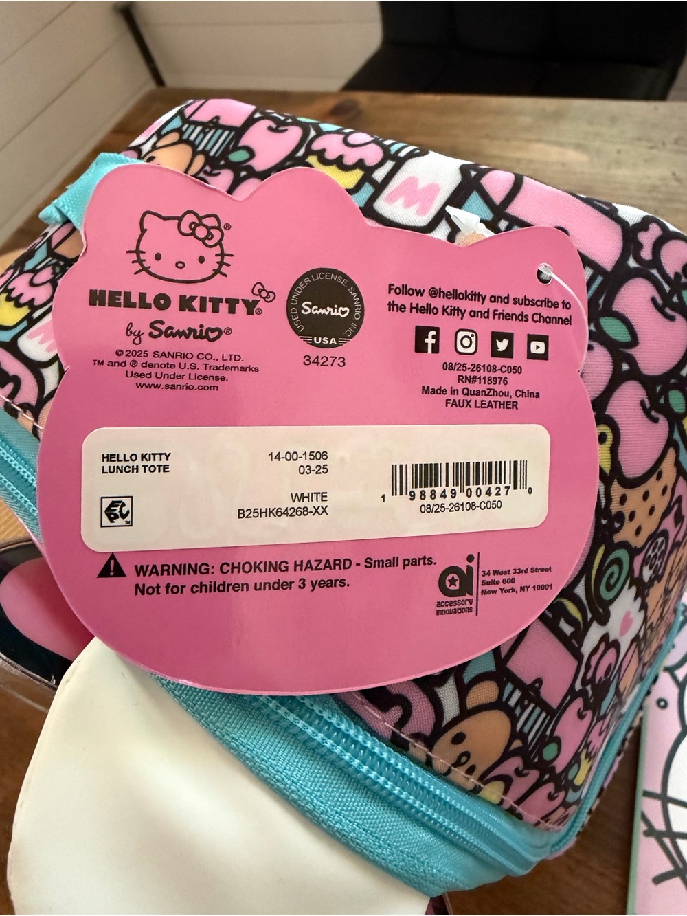 Hello Kitty bundle - Picture 6 of 7